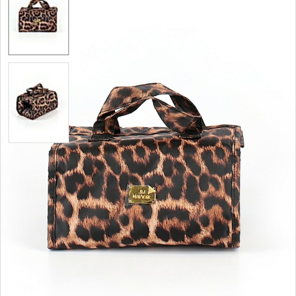 JM New YorkAnimal Print Makeup Bag